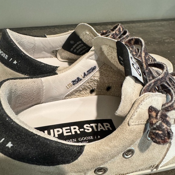 Golden Goose Superstar Sneakers- Size 37- Excellent Condition - Picture 5 of 8